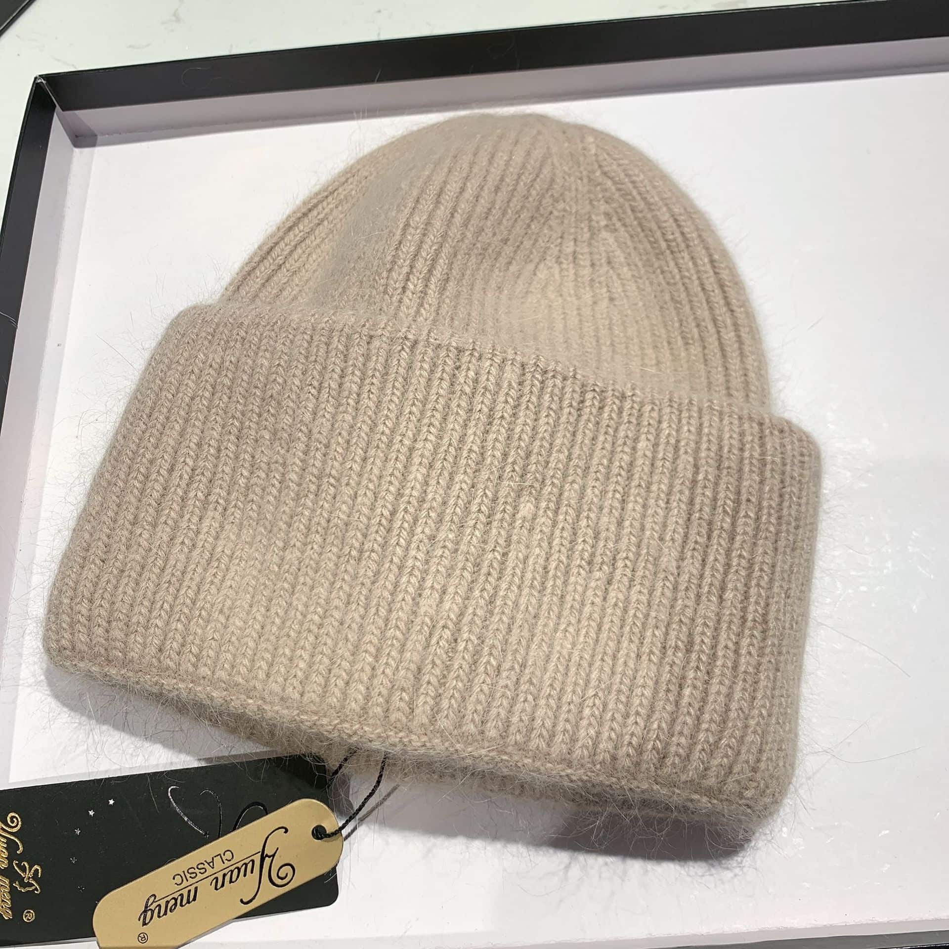 H00006 Kaninchenhaar Damen Strickmütze im Winter