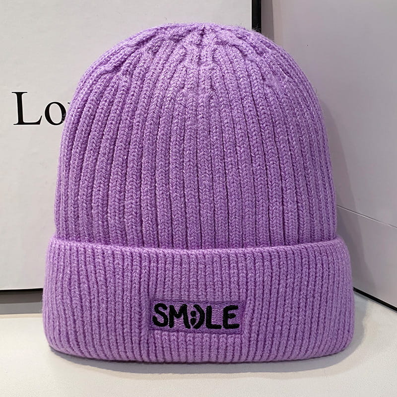 H00019 Erwachsene bestickte Strickmütze Winter-Gehörschutz