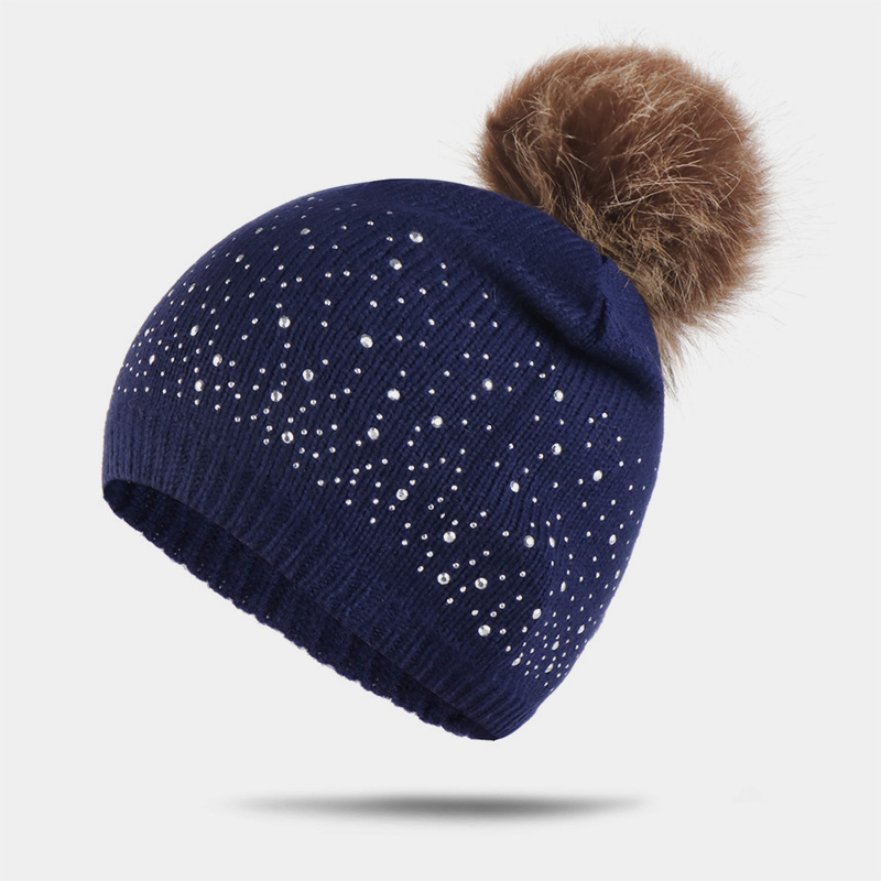 H00046 Nadelstreifen-Furball-Strickmütze mit Strasssteinen