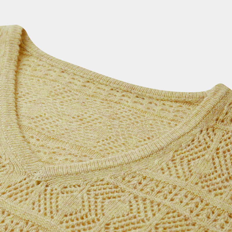 ML2201 Strickpullover mit V-Ausschnitt und ausgeschnittenen Bündchen zum Binden ML2201 Strickpullover mit V-Ausschnitt und ausgeschnittenen Bündchen zum Binden