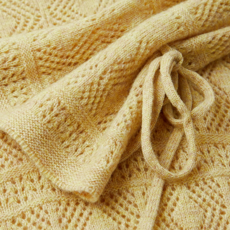 ML2201 Strickpullover mit V-Ausschnitt und ausgeschnittenen Bündchen zum Binden ML2201 Strickpullover mit V-Ausschnitt und ausgeschnittenen Bündchen zum Binden