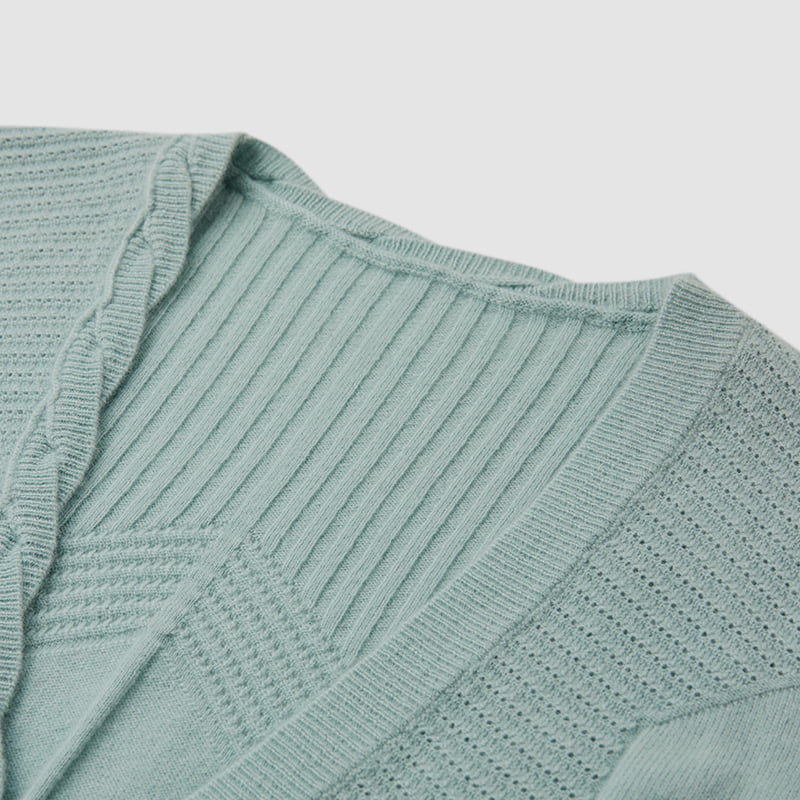 ML2218 Einreihiger Twist-Strick-Cardigan mit V-Ausschnitt und Blütenblattknöpfen ML2218 Einreihiger Twist-Strick-Cardigan mit V-Ausschnitt und Blütenblattknöpfen