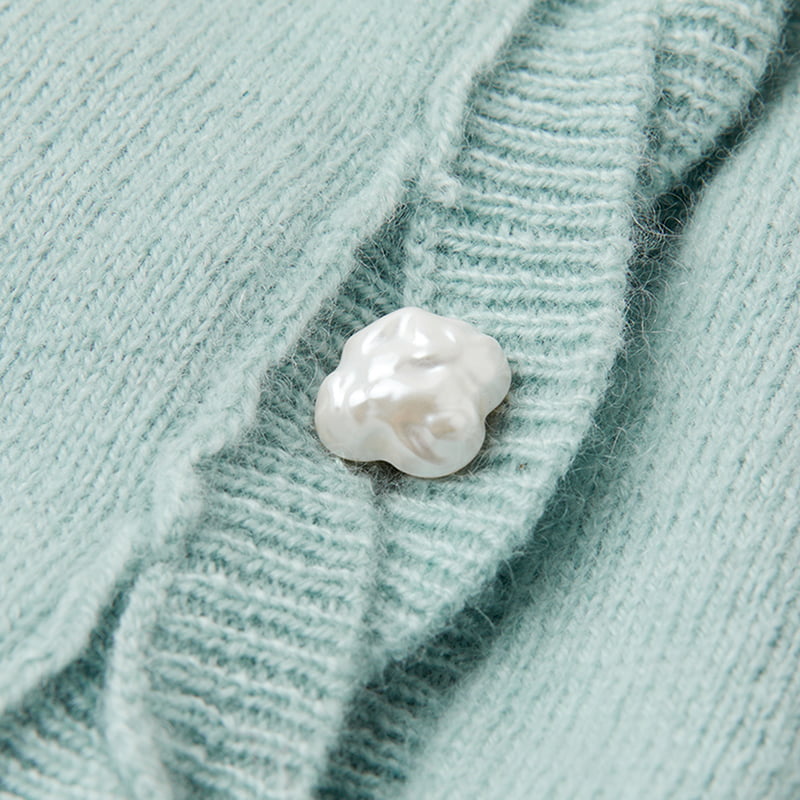 ML2218 Einreihiger Twist-Strick-Cardigan mit V-Ausschnitt und Blütenblattknöpfen ML2218 Einreihiger Twist-Strick-Cardigan mit V-Ausschnitt und Blütenblattknöpfen