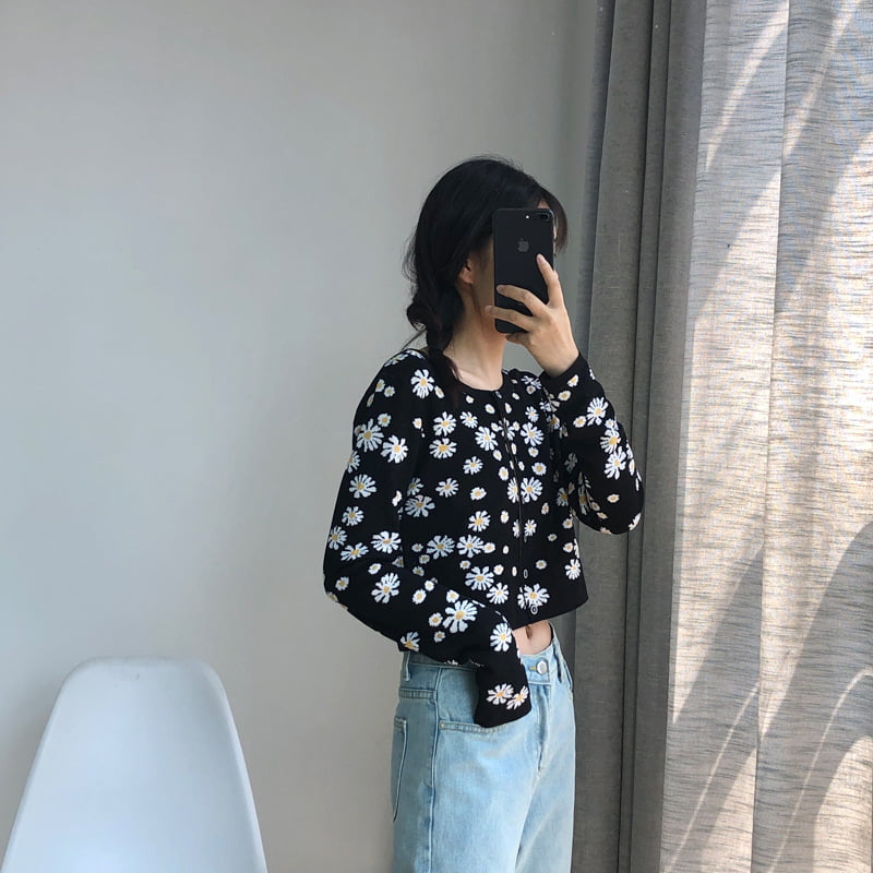 SM-K0009 Kleiner Gänseblümchen-Strickpullover für Damen, schmale Strickjacke SM-K0009 Kleiner Gänseblümchen-Strickpullover für Damen, schmale Strickjacke