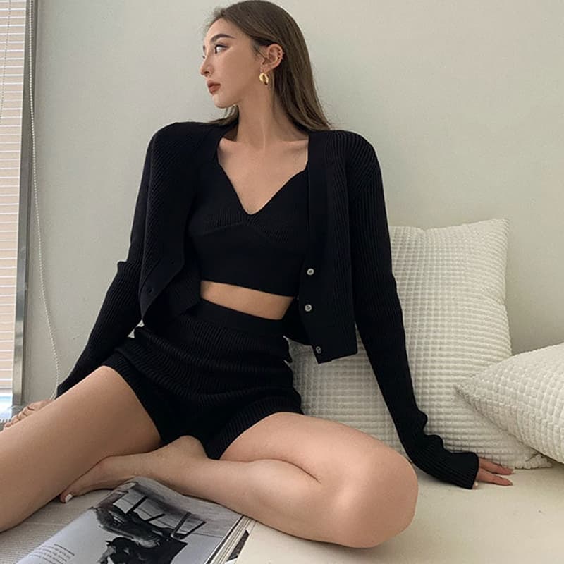 SM-K0112 Weicher, wachsartiger, weicher, sexy Strickanzug mit Weste und Mantel + Shorts SM-K0112 Weicher, wachsartiger, weicher, sexy Strickanzug mit Weste und Mantel + Shorts